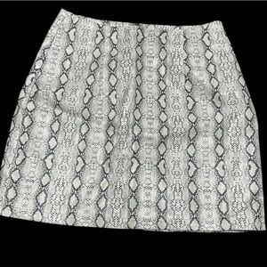 Entro Faux Leather Snakeskin Printed Skirt